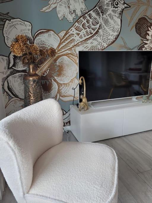 Lago-Apartment Midy, Sfeervol, Zwembad, Airco Domaso Zewnętrze zdjęcie