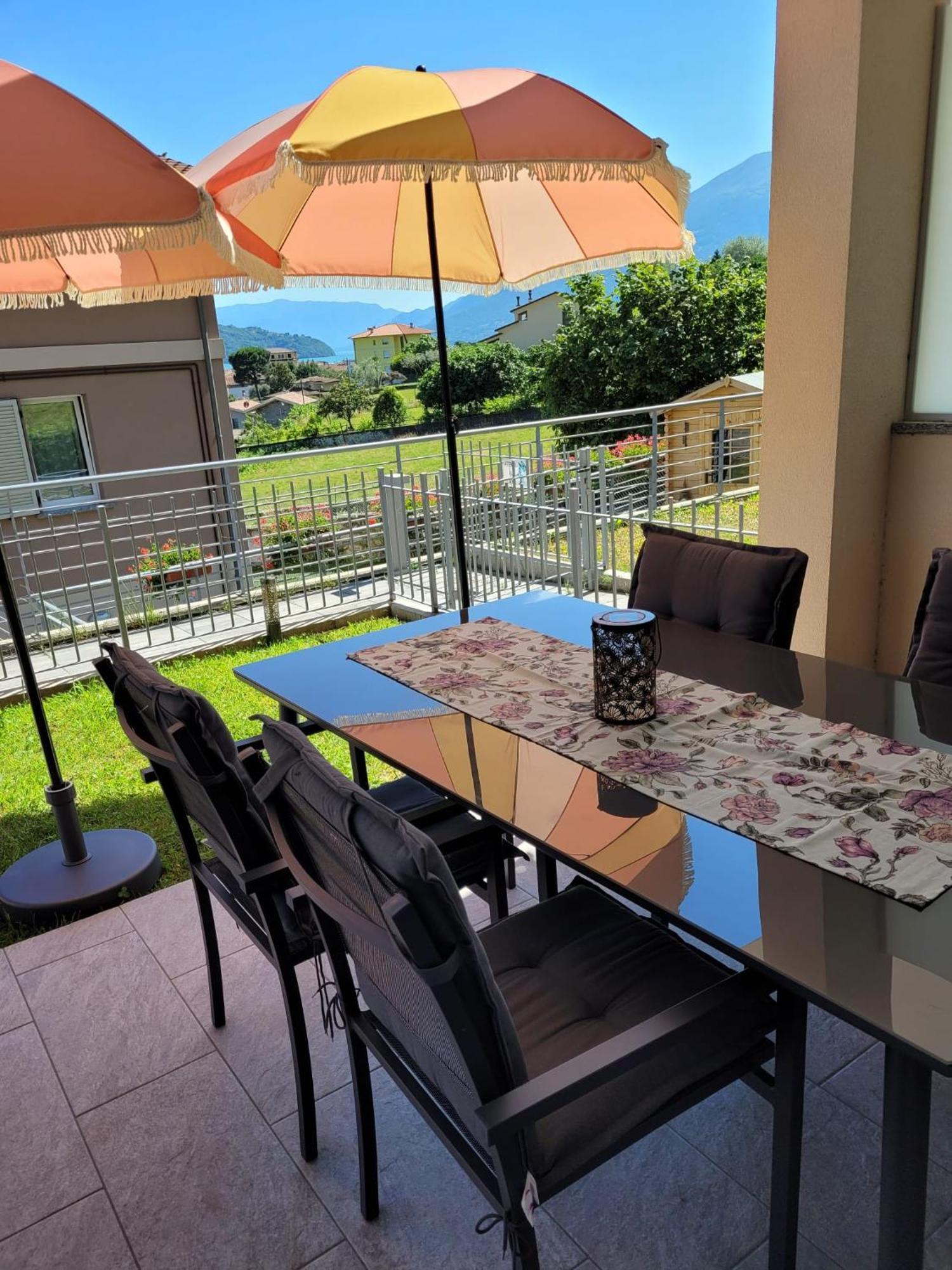 Lago-Apartment Midy, Sfeervol, Zwembad, Airco Domaso Zewnętrze zdjęcie